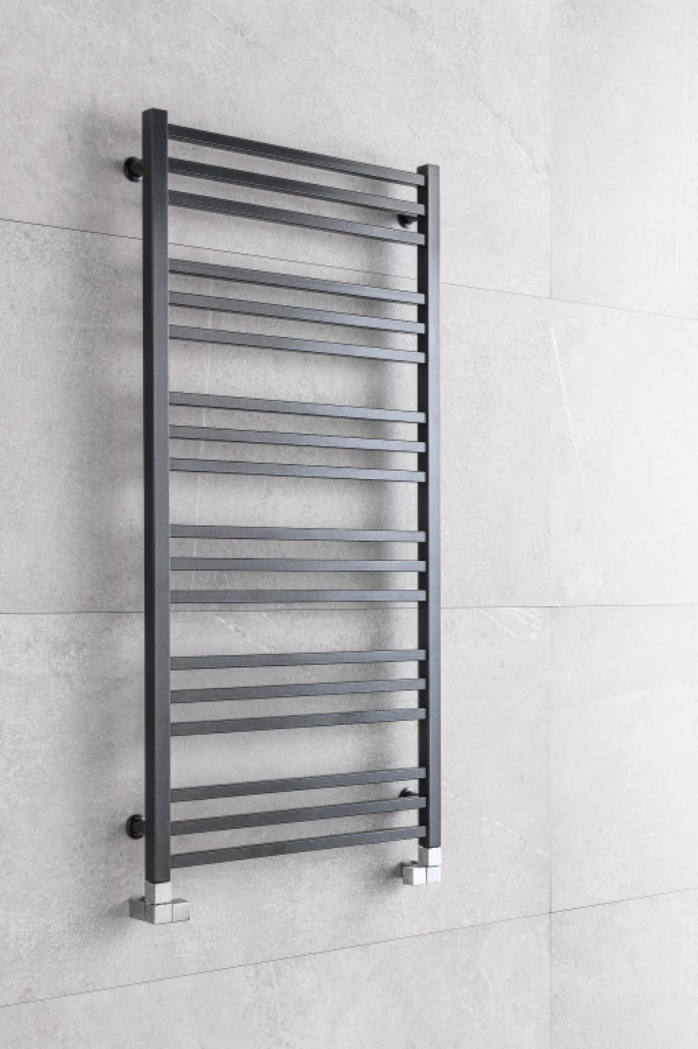 P.M.H. Avento badkamerverwarming decoratief 121x60 cm zwart AV4B