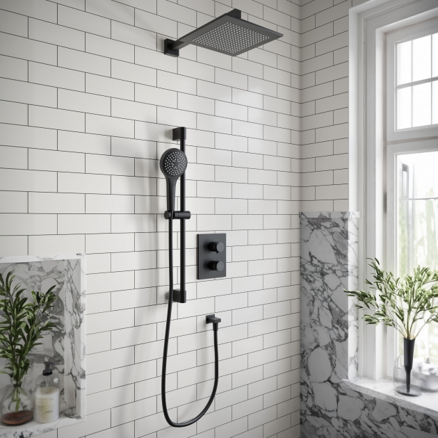 Set bad- en douchekraan Villeroy & Boch Universal Taps & Fittings TVD000653000K5, regendouche Villeroy & Boch Universal Showers TVC000002000K5, TVS109007000K5, TVD00065100000, TVC000454530K5, TVC000457000K5